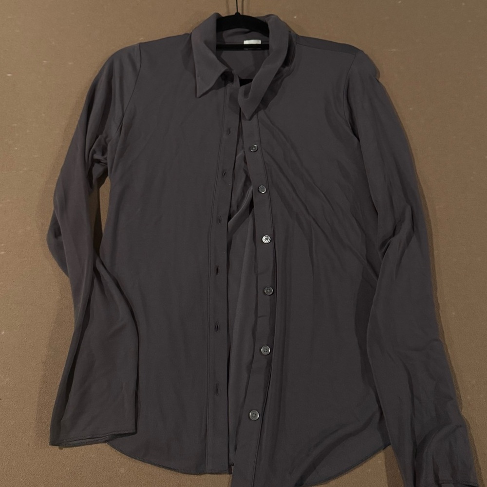 Aritiza Wilfred Soft Button Down Top
